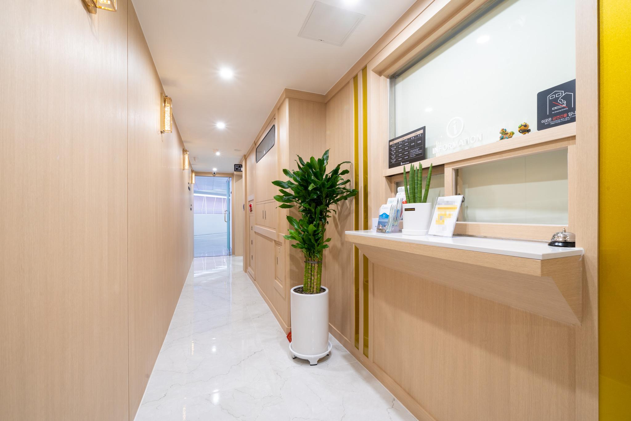 Busan Sasang Hotel and Rest-14