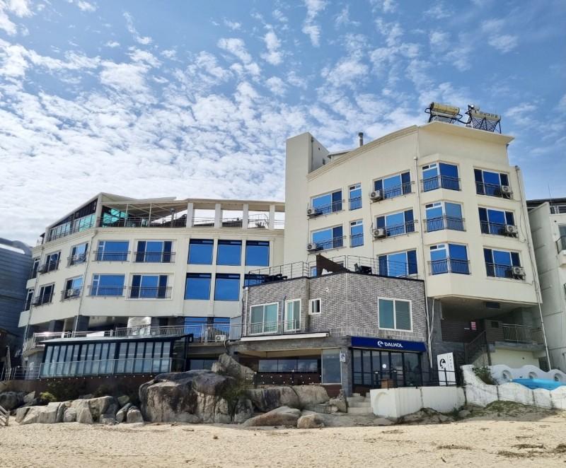 Goseong Chereville Pension