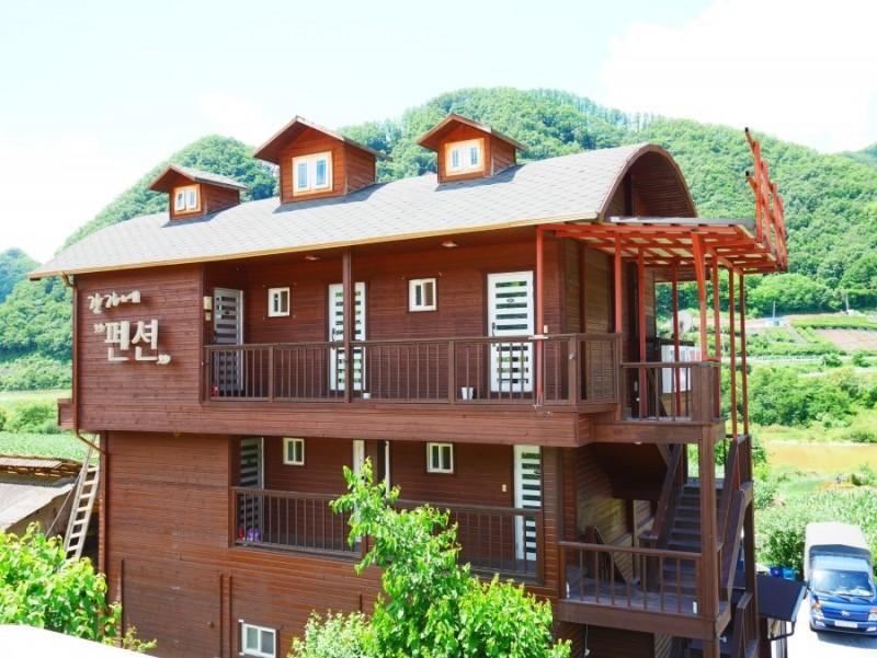 Yeongwol Riverside White House Pension