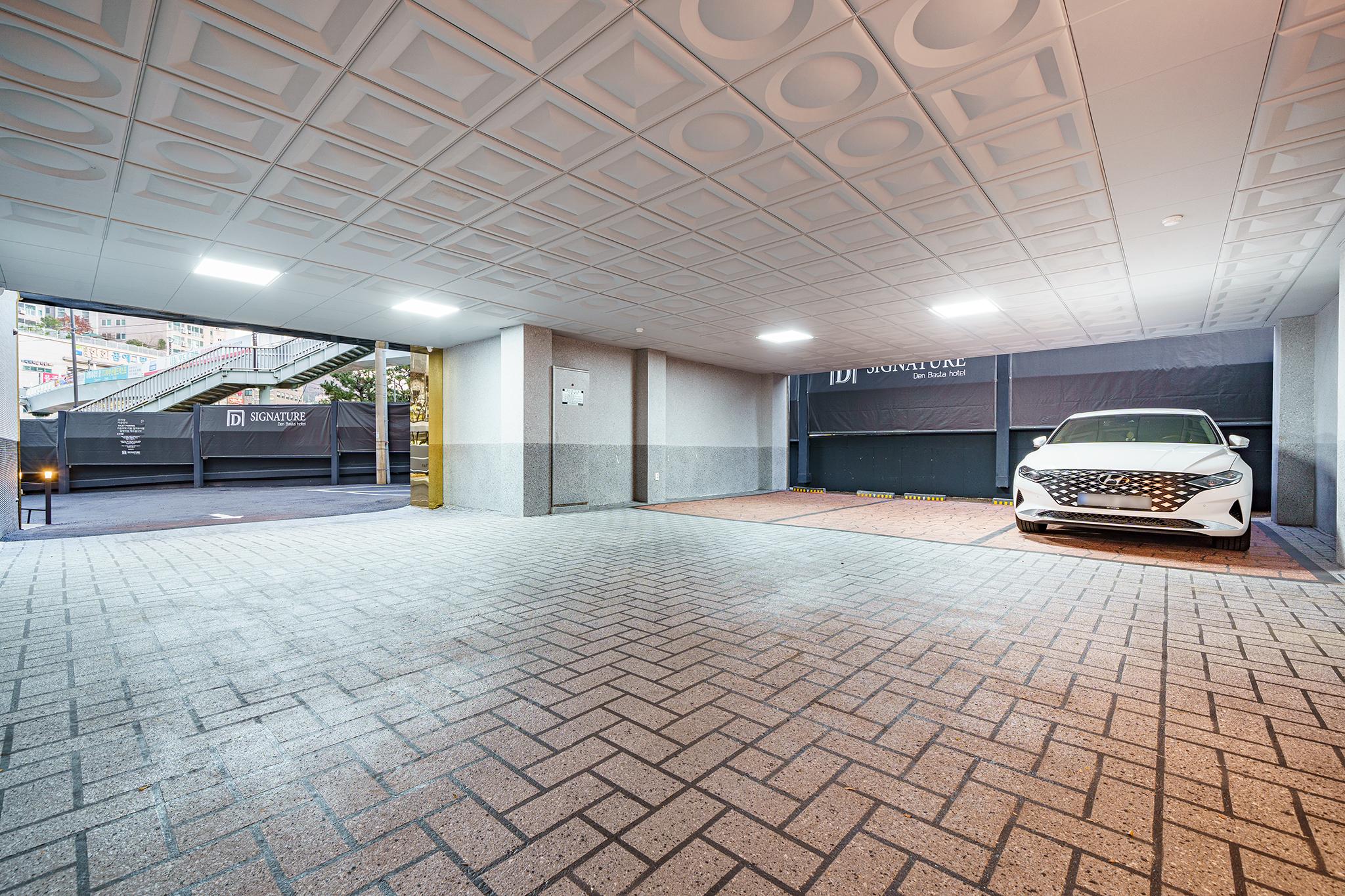 Busan Munhyeondong Signature Denbasta Hotel-16