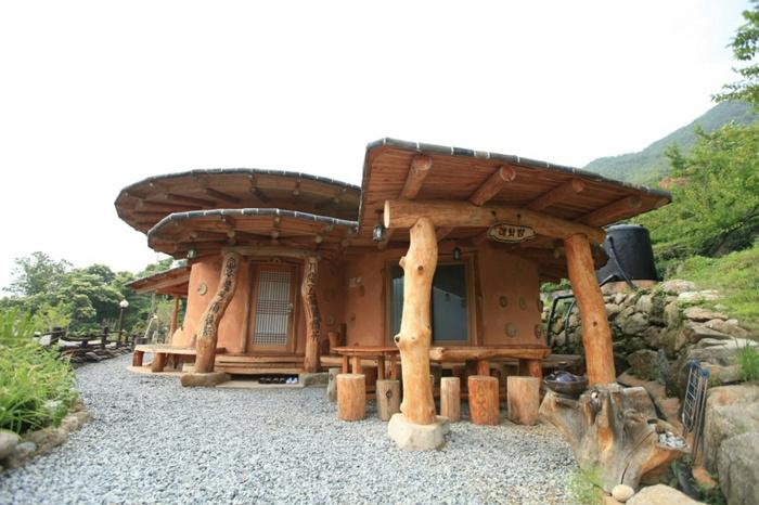 Hadong Mud House Island Jin River Pungyeong Pension