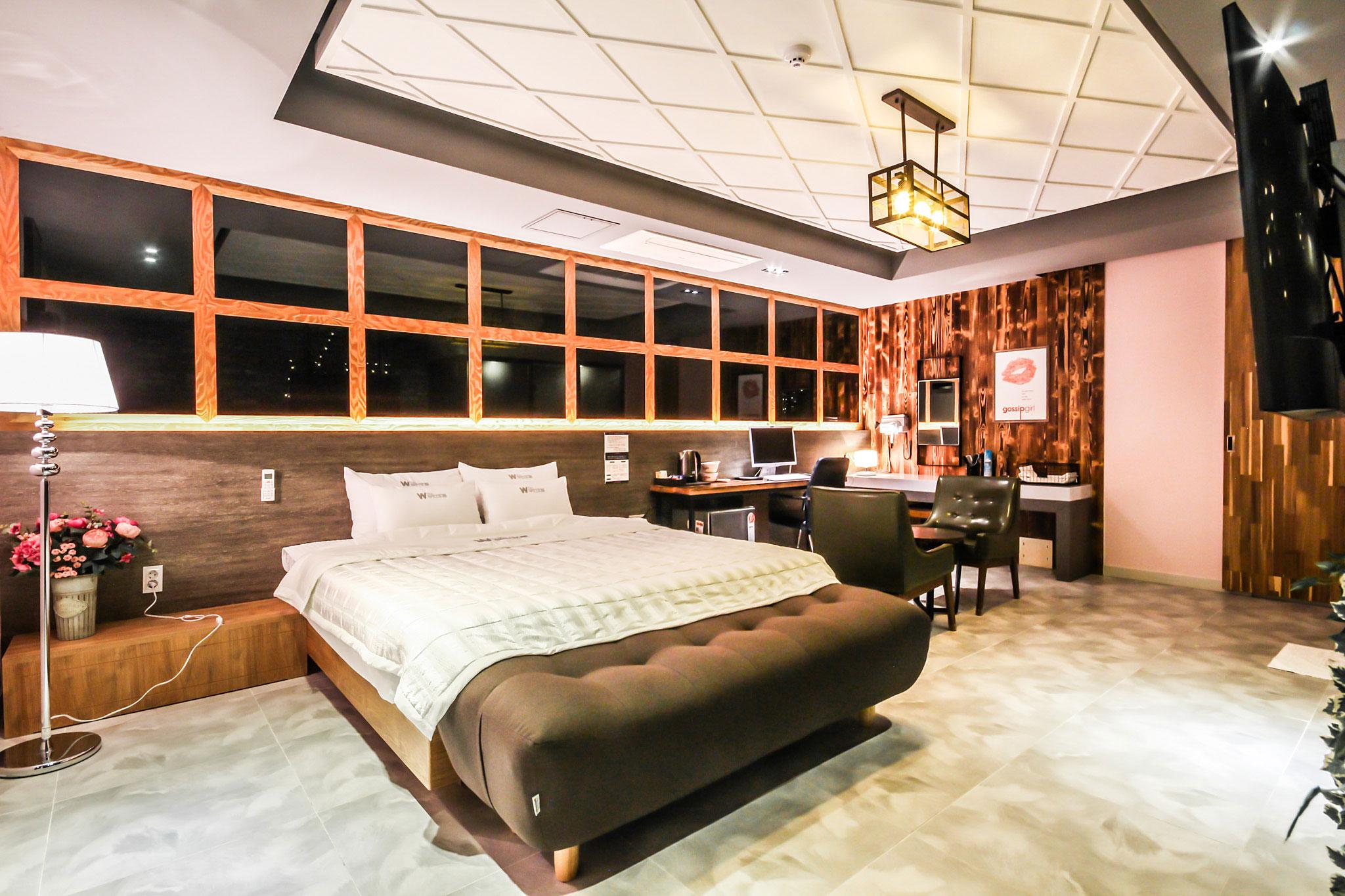 Hadong The W unmanned hotel