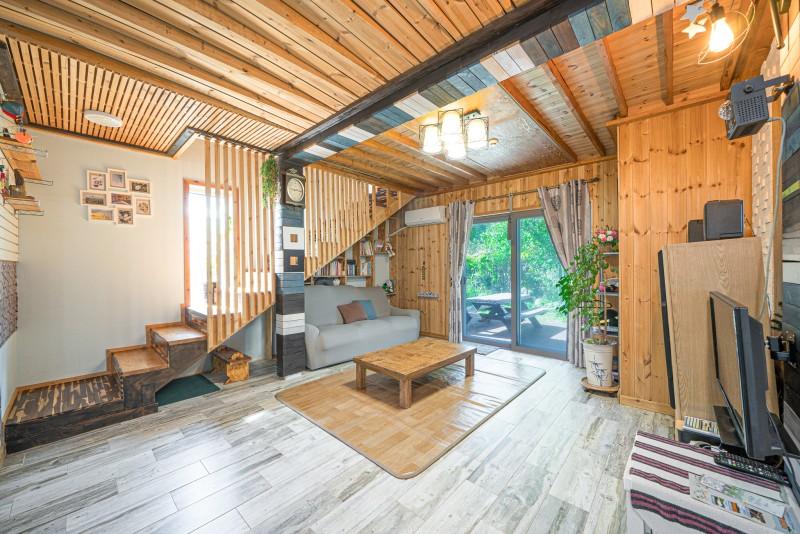 Geochang Deokyu Gongbang Pension (Pine Room)