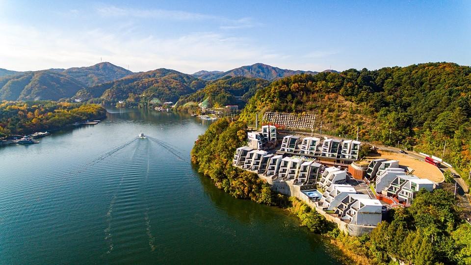 W Jiwoo Resort