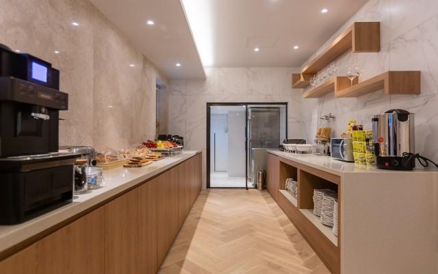 H Avenue Gwangalli Beach-60