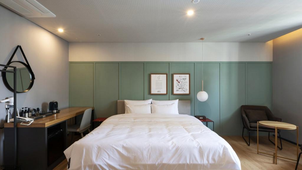 Seomyeon Bumcheon Brown Dot-2