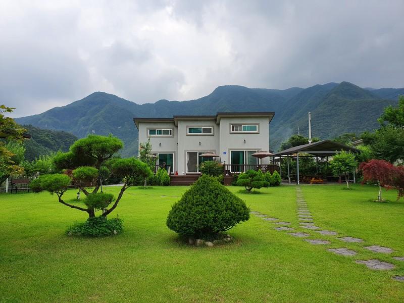 Yeongwol Donggang Story Pension