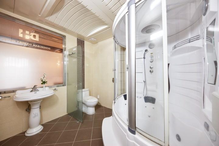 Dongbusan Oncheon Hotel-13