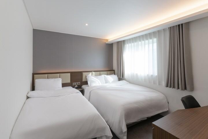 Busan Nampodong Lounge 26 Hotel-8