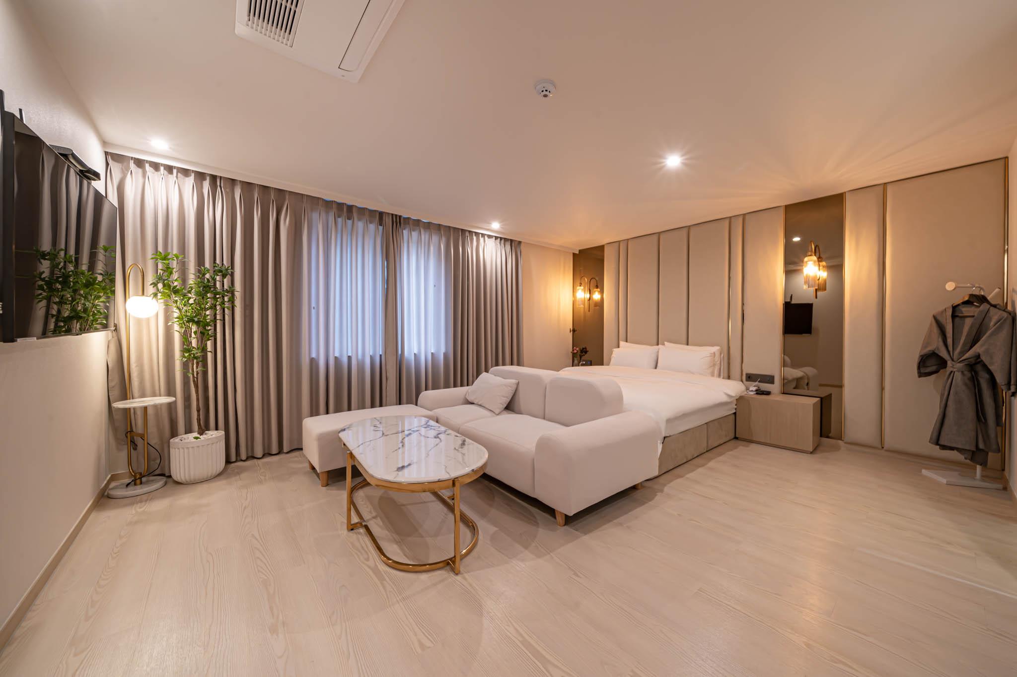 Gimhae Jangyu Vibe Hotel