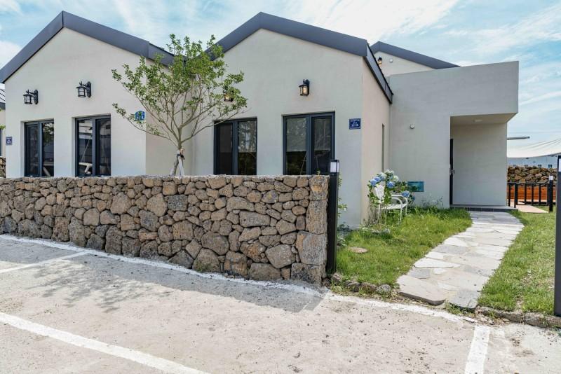 Jeju Joy’s Private Pool Villa