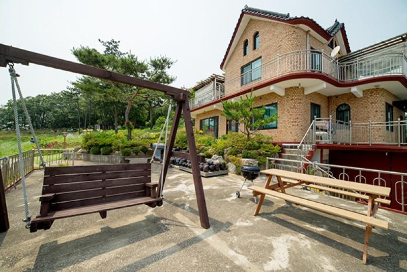 Ganghwado Neulpurun Lakeside Pension-9