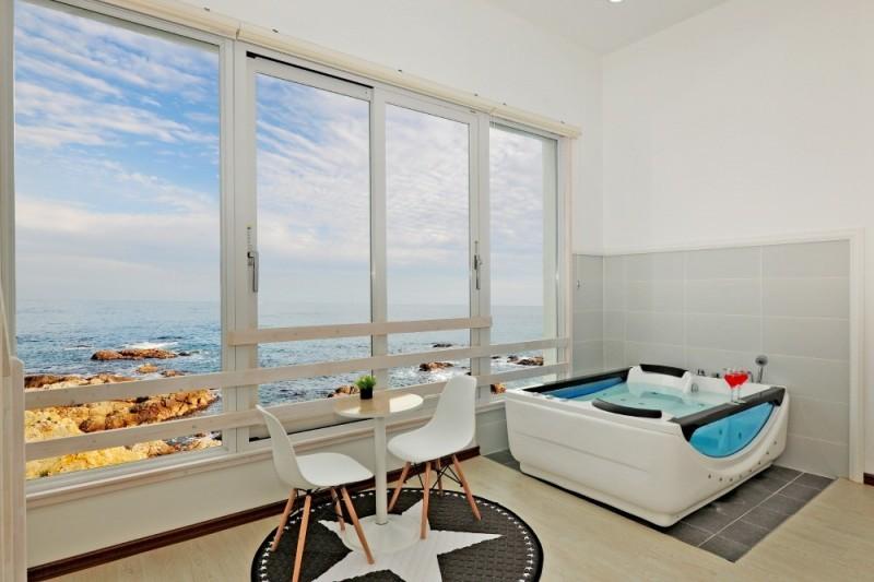 Gyeongju Seaview Pool Villa