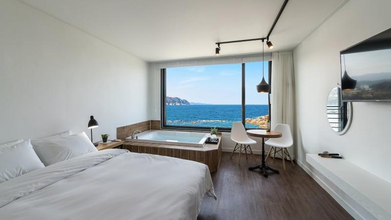 Samcheok Wave Pension