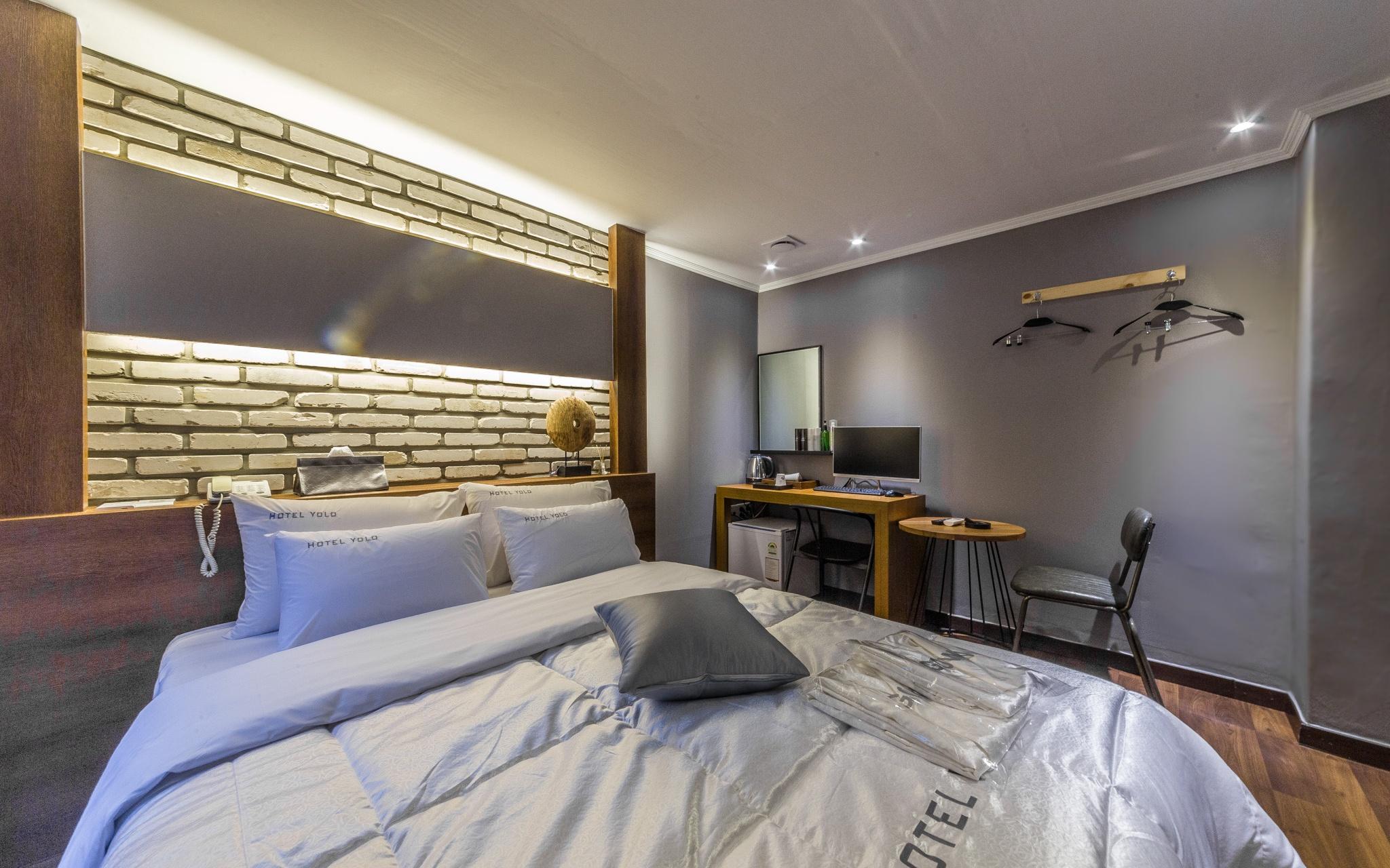 Yeongdeungpo Hotel YOLO