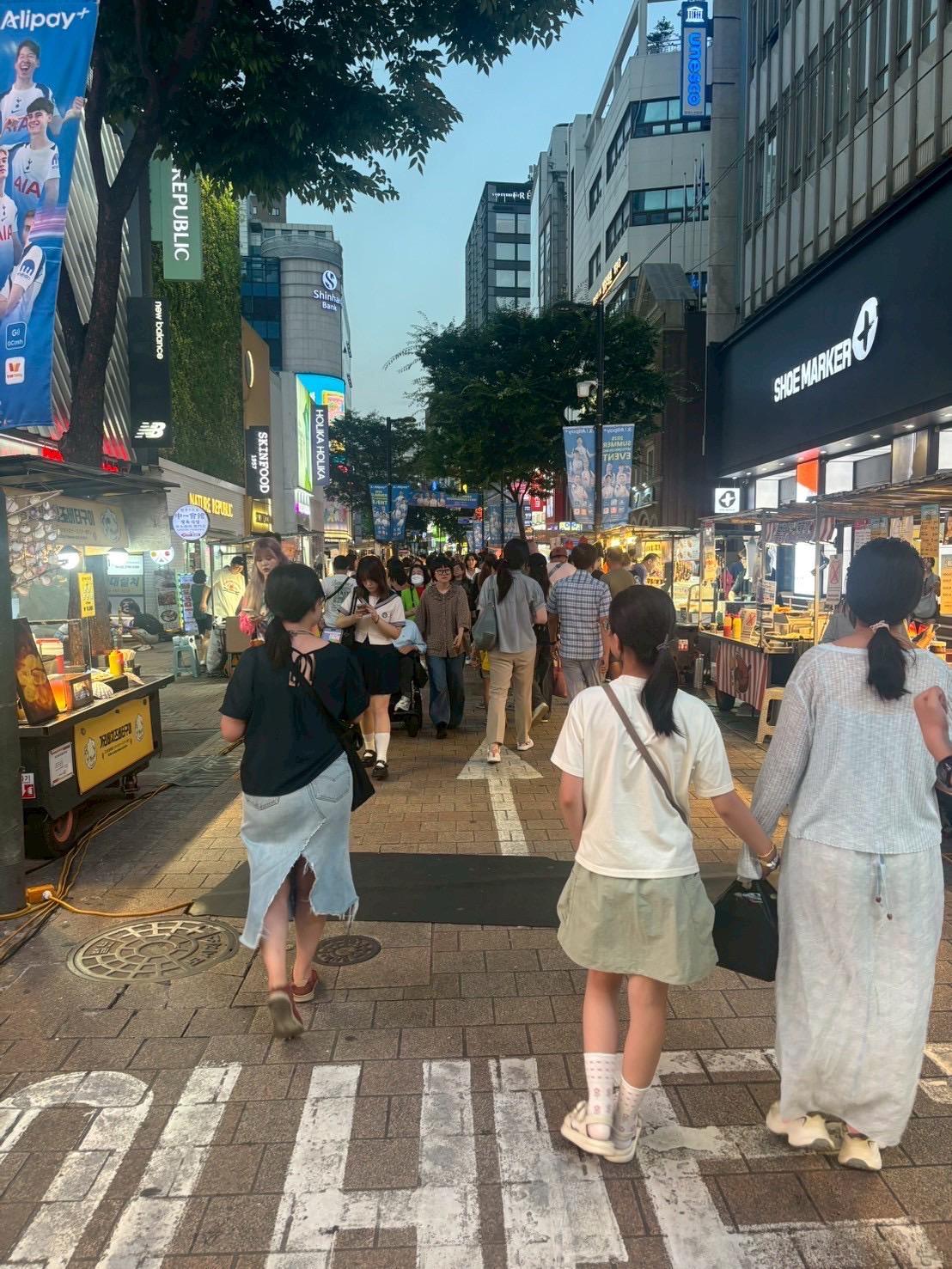 市場巡りへ！
