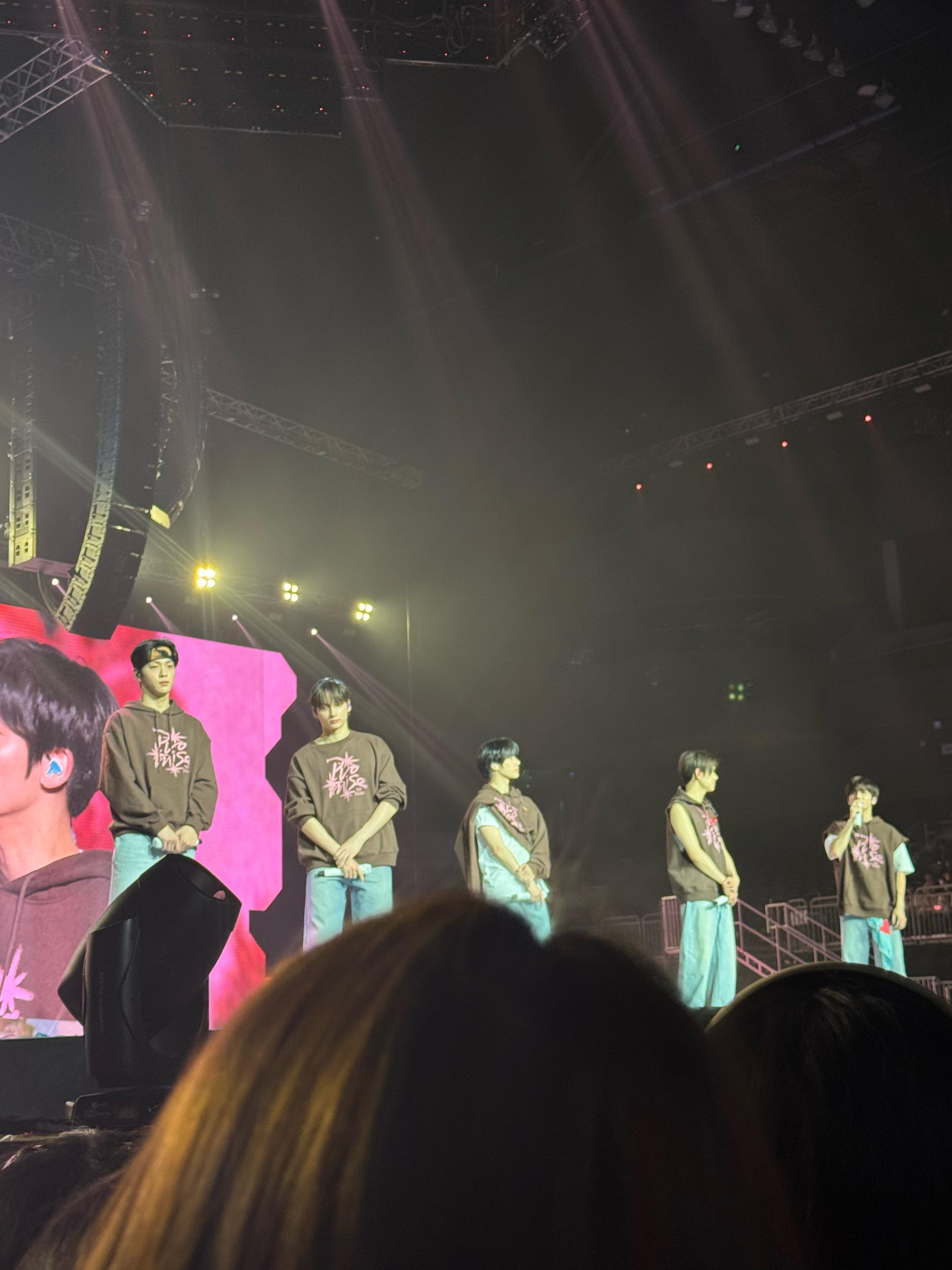 I went to TXT’s live show!