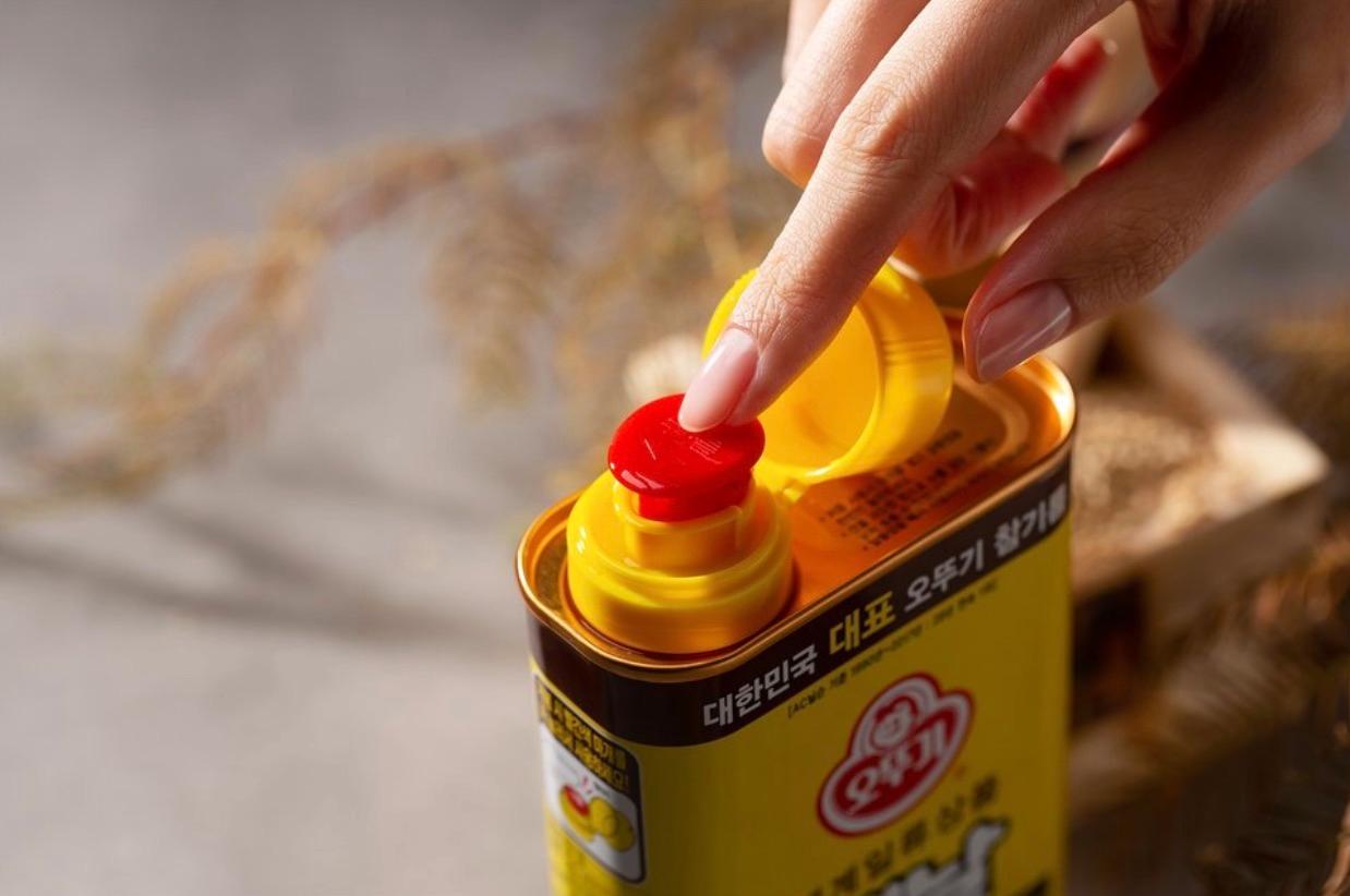 korean brand ottogi's can of sesame oil
