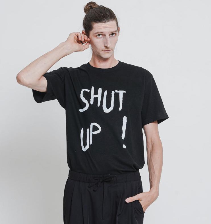 SHUT UP Tシャツ（ブラック）