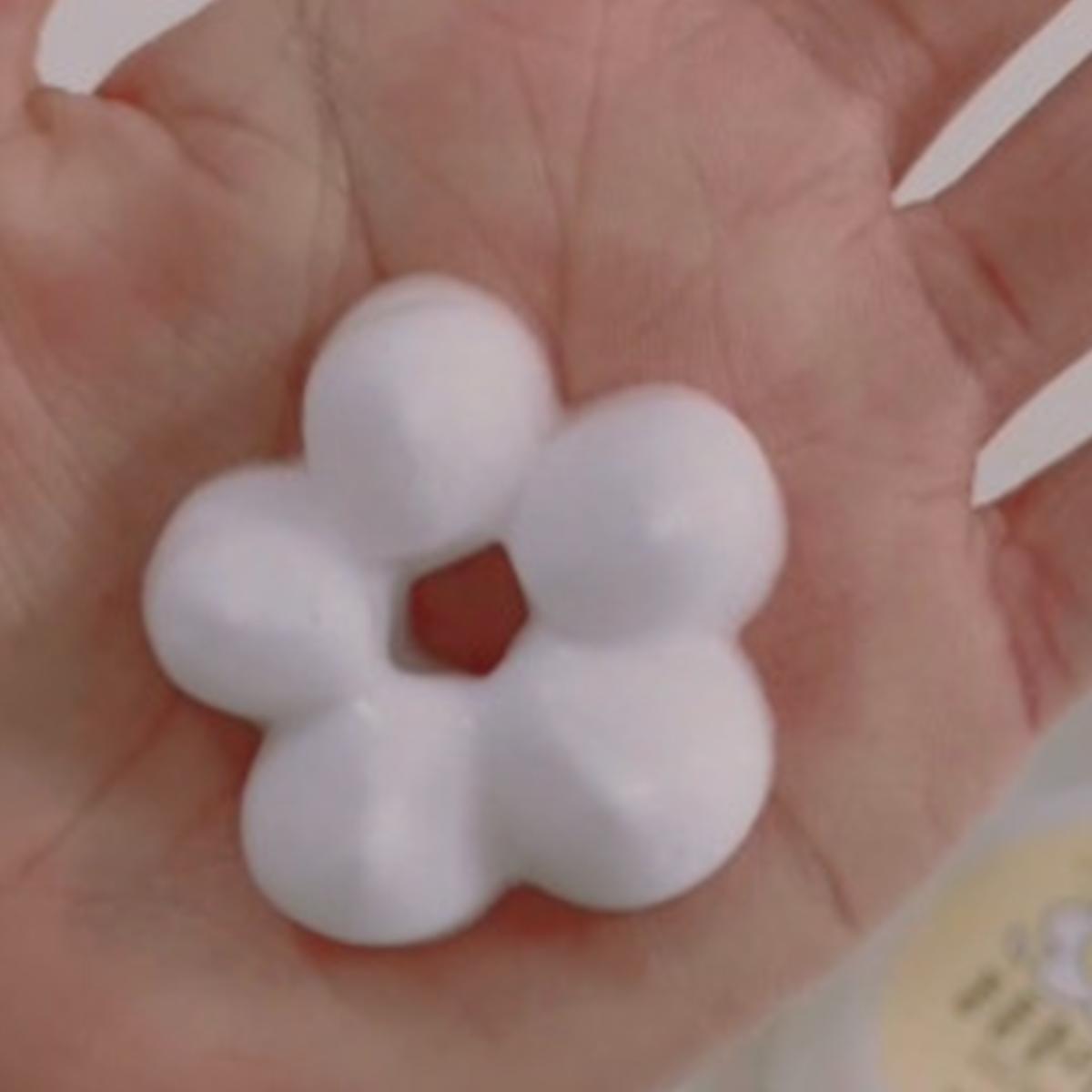 Flower-shaped Foam Hand Wash