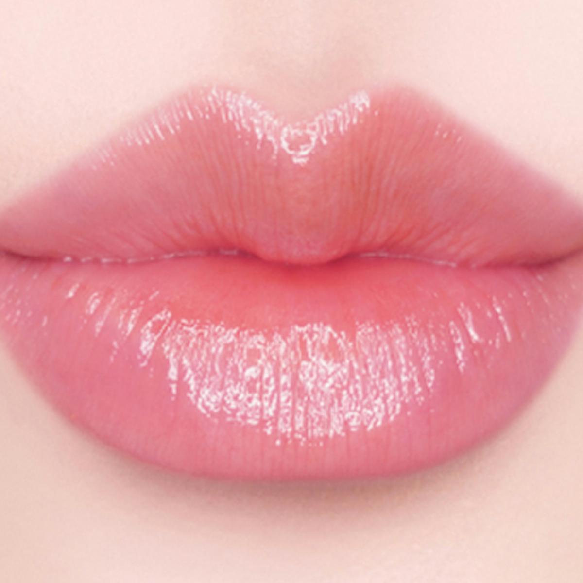Dewy Tint Lip Balm (01 Baby Pink)