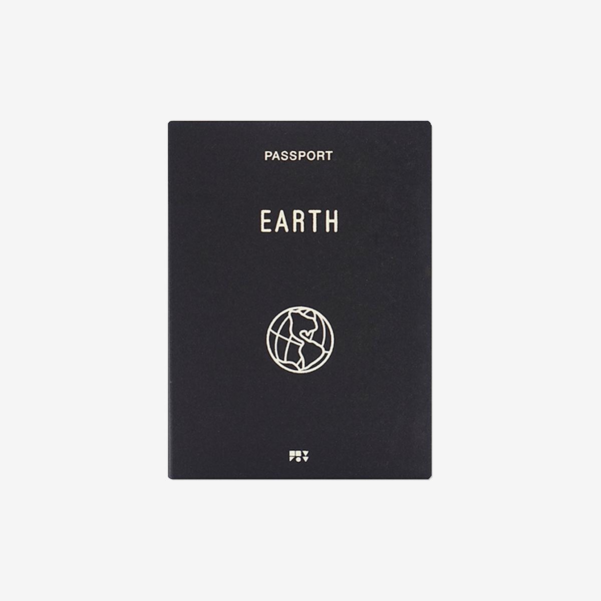 護照保護套（地球-黑）