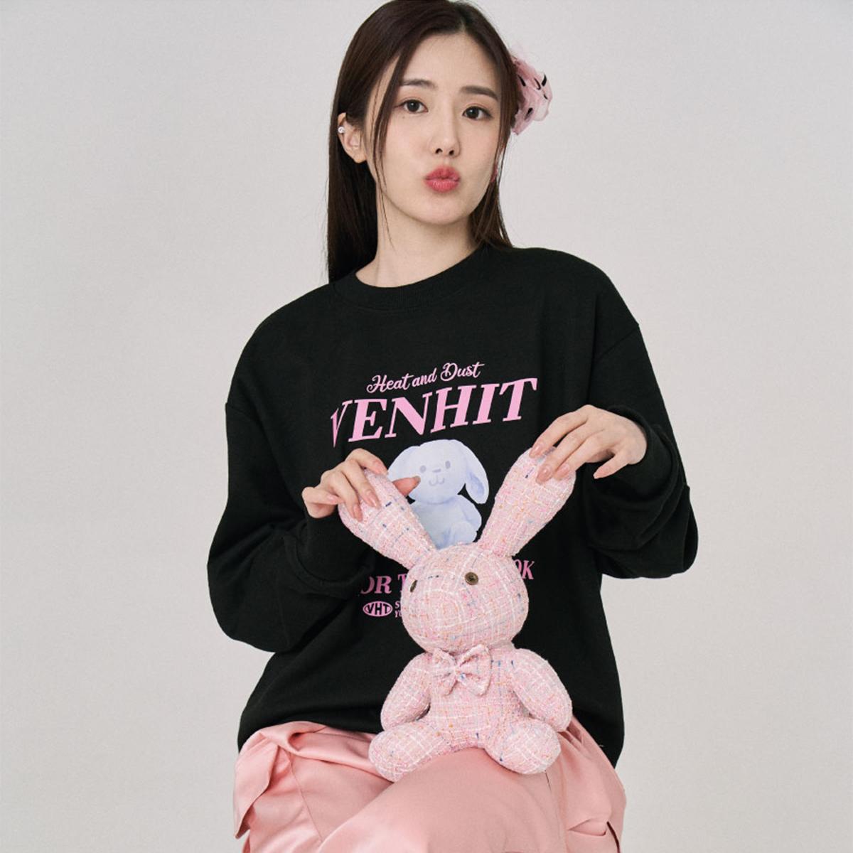 Blue Rabbit大學T