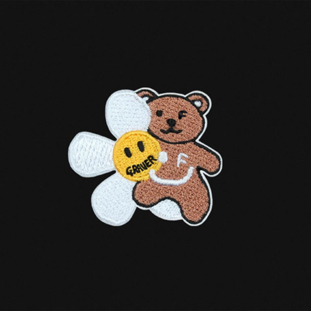 Creatrip: GRAVER Flower Bear Smile短袖T恤