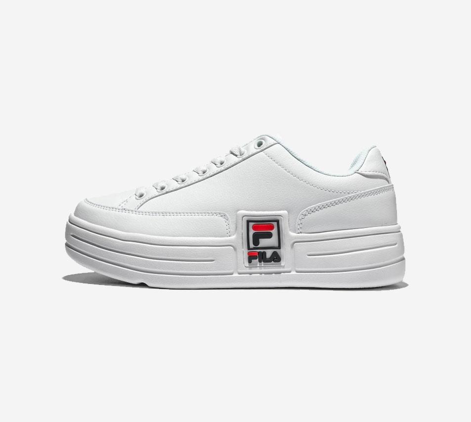 fila korea funky tennis 1998 sneakers in white with fila logo on side