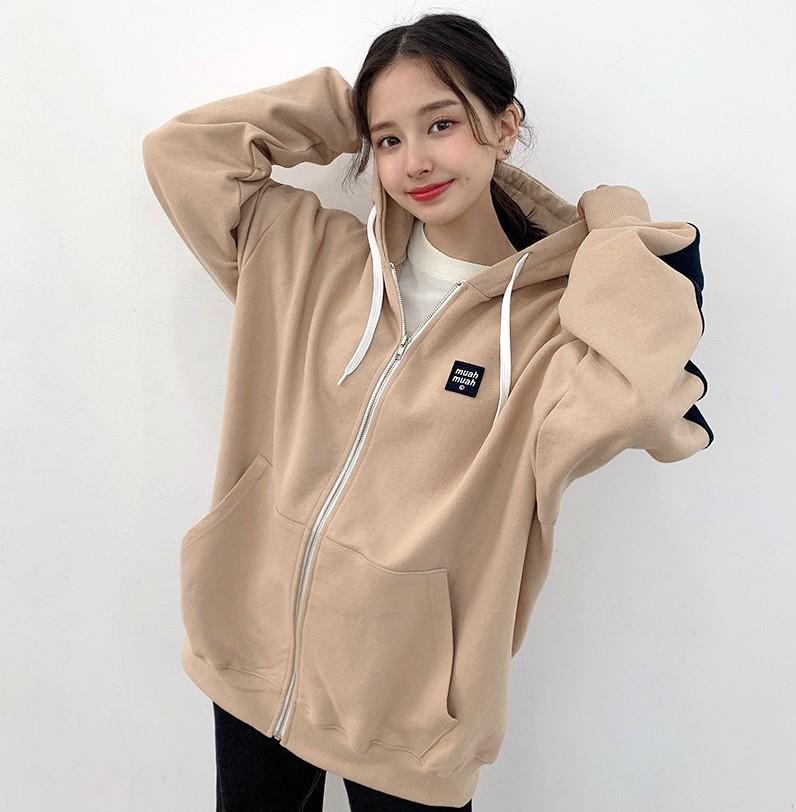 korean brand muah muah signature combi hood zip up in beige worn by model