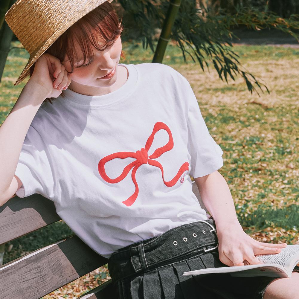 【RONRON】 EMBO HEART RIBBON BASIC FIT T SHIRT RONRON EMBO HEART RIBBON BASIC FIT T SHIRT | Shopee Singapore