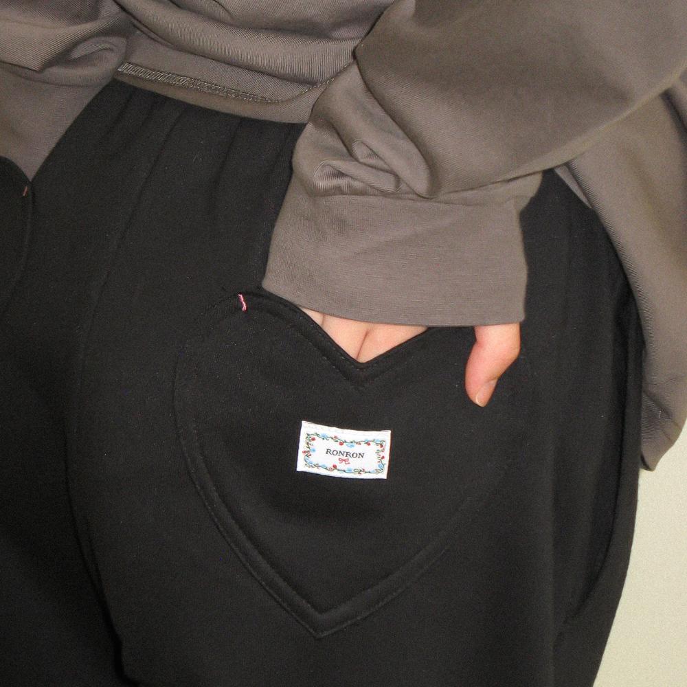 パンツ RONRON [Add Juri] BACK HEART STITCH POCKET SWEAT JOGGER PANT BACK HEART STITCH POCKET SWEAT JOGGER PANTS WHITE MELANGE