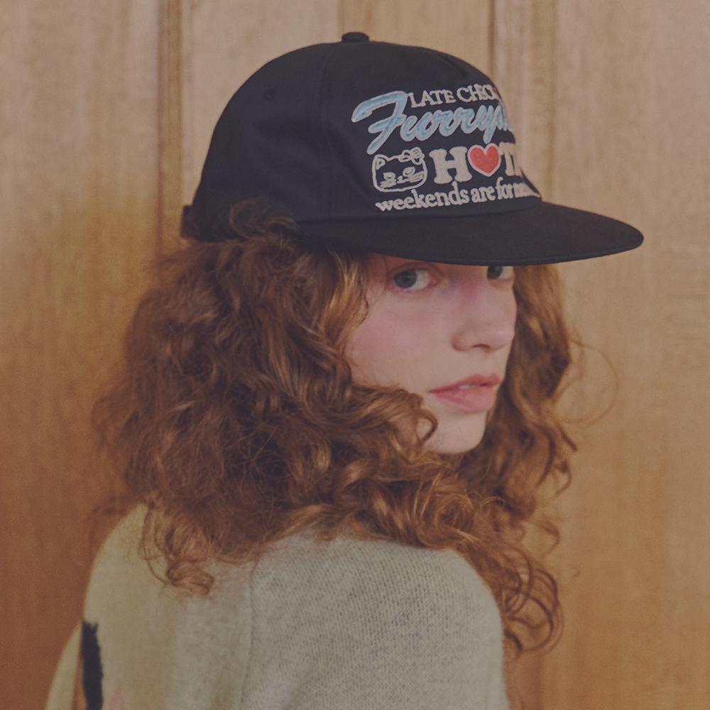 RONRON RONRON FURRYDISE BALL CAP (Creatrip)