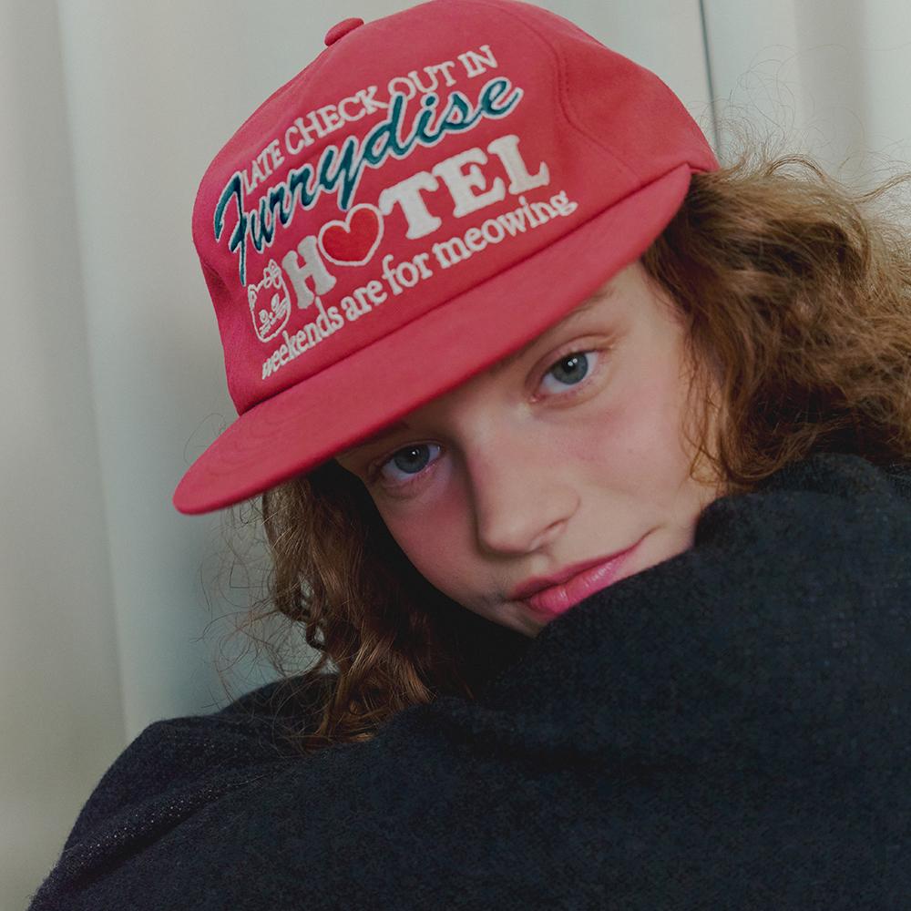 RONRON RONRON FURRYDISE BALL CAP (Creatrip)