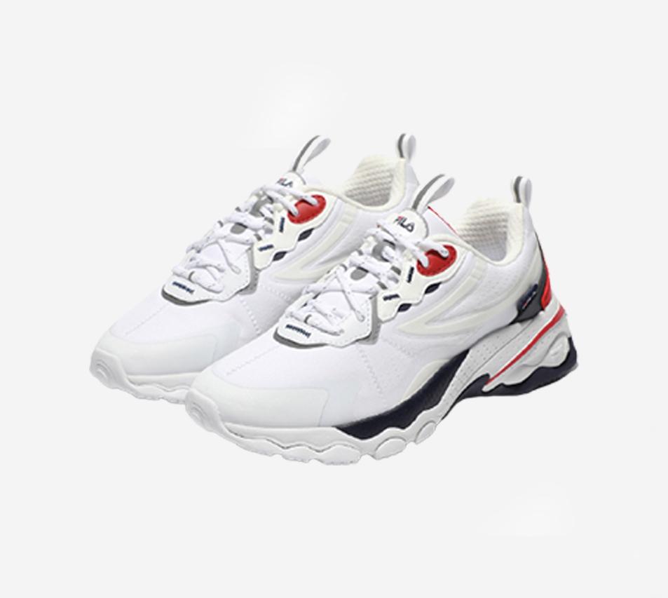 pair of fila korea bubble tr in white and red