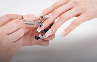 Subtle Glow Up: Nails & Semi‑Permanent